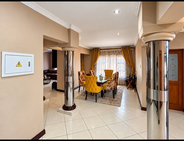 4 BEDROOM HOUSE FOR SALE IN VANDERBIJLPARK SE 7